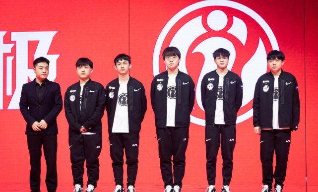 界各地的游 界各地的游